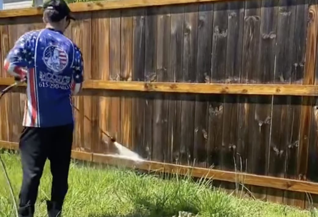 pressure washing wooden fence