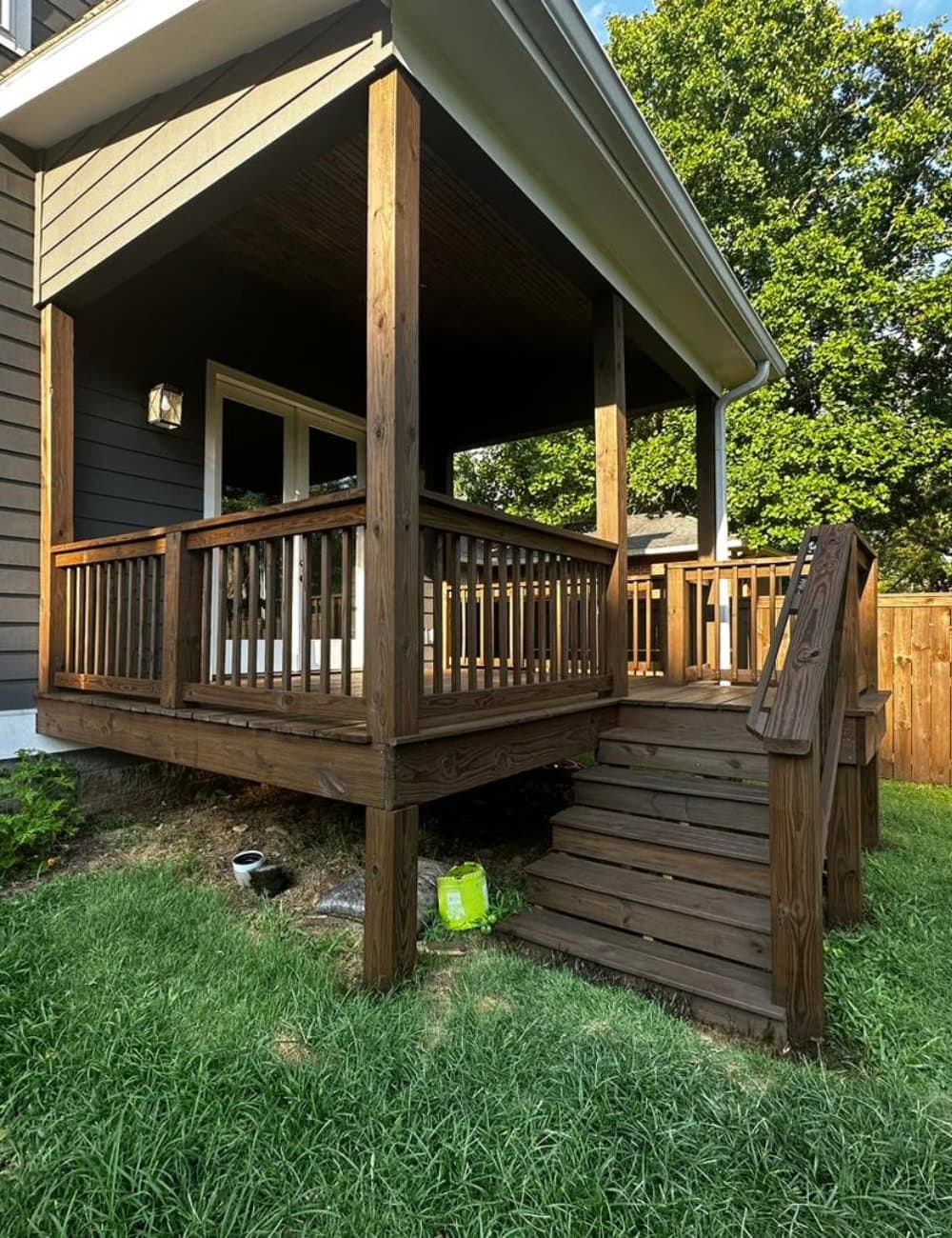 Weatherproof Your Brentwood Deck with Professional Staining Services